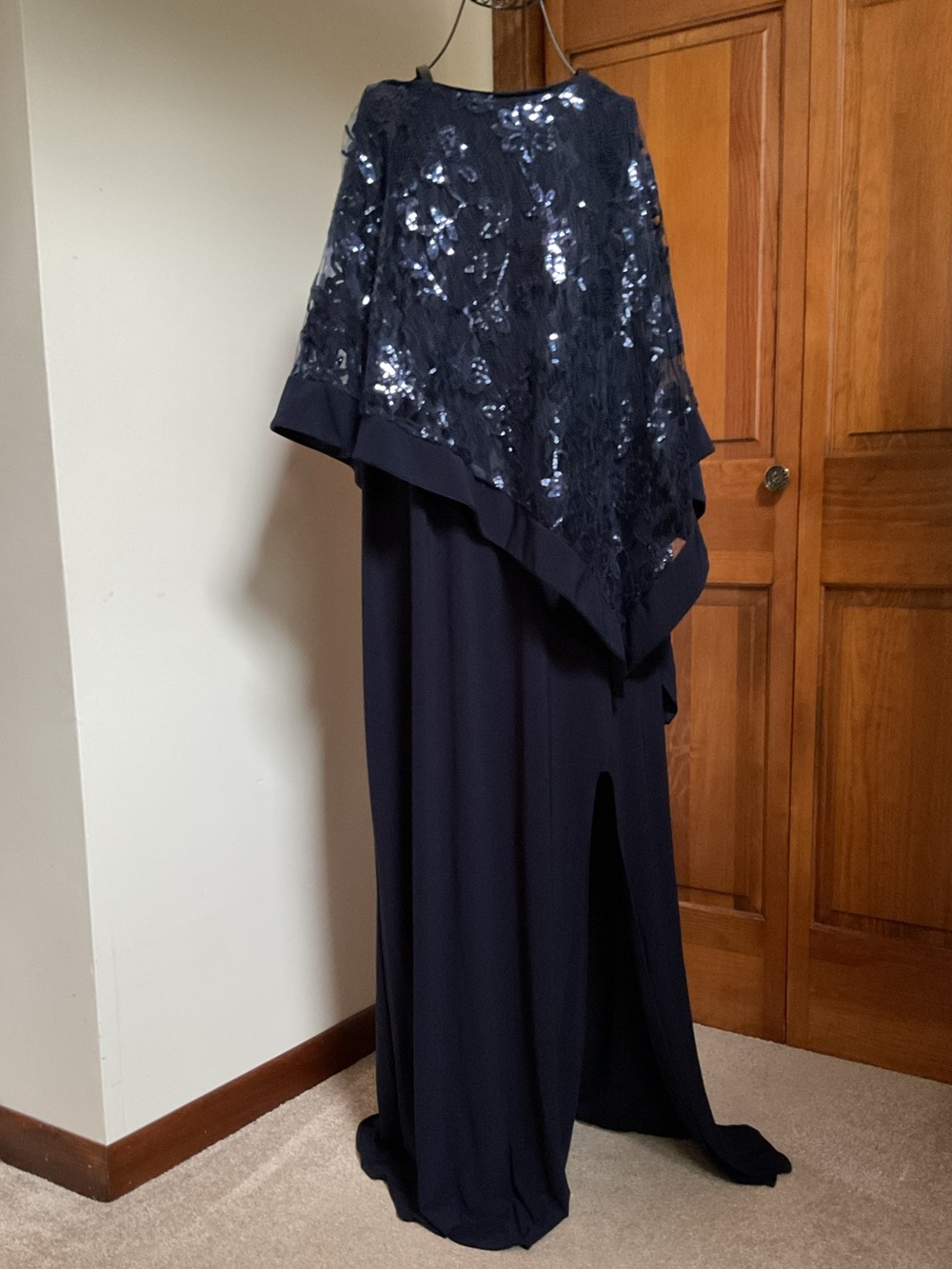 R & M Richards
Women's Sequinned Floral-Lace-Poncho Gown, 20W - Picture 2 of 12